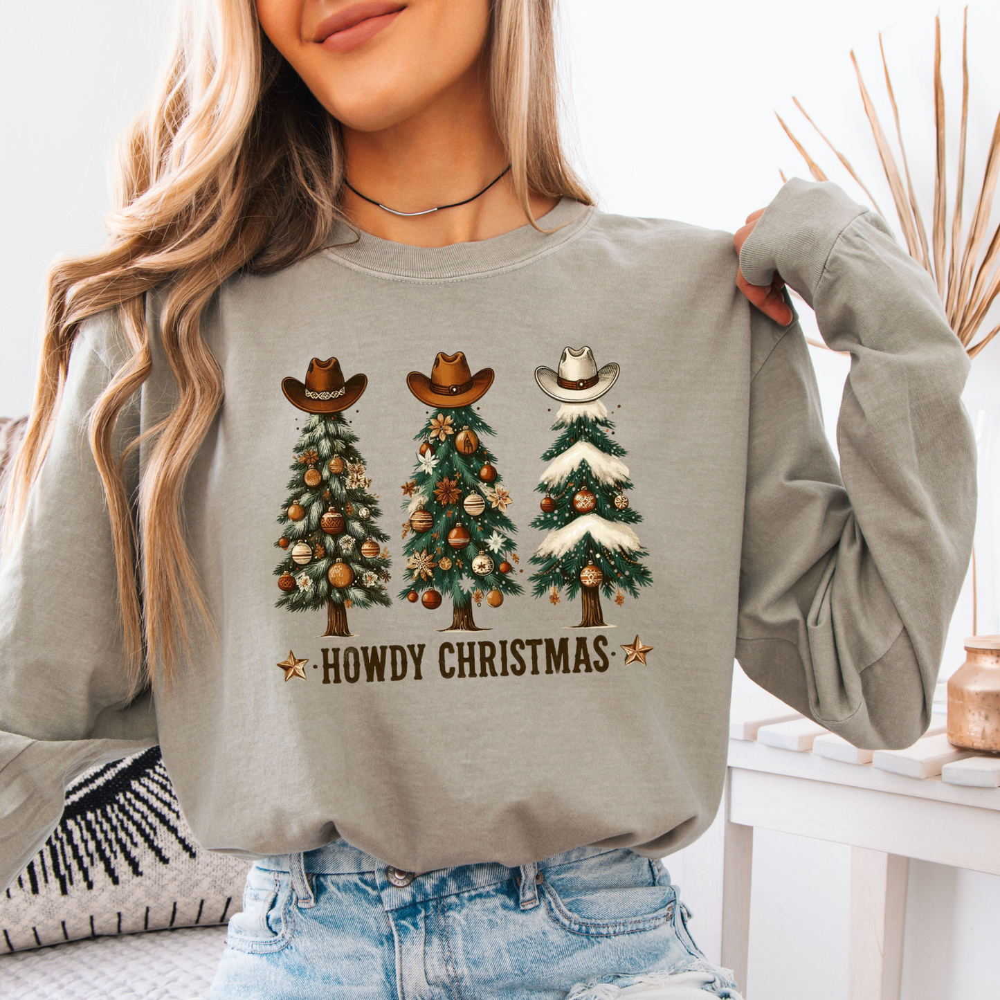 Howdy Christmas Shirt | Comfort Colors Long Sleeve | Western Cowboy Hat Tree Graphic Tee